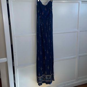 Blue print sleeveless maxi dress